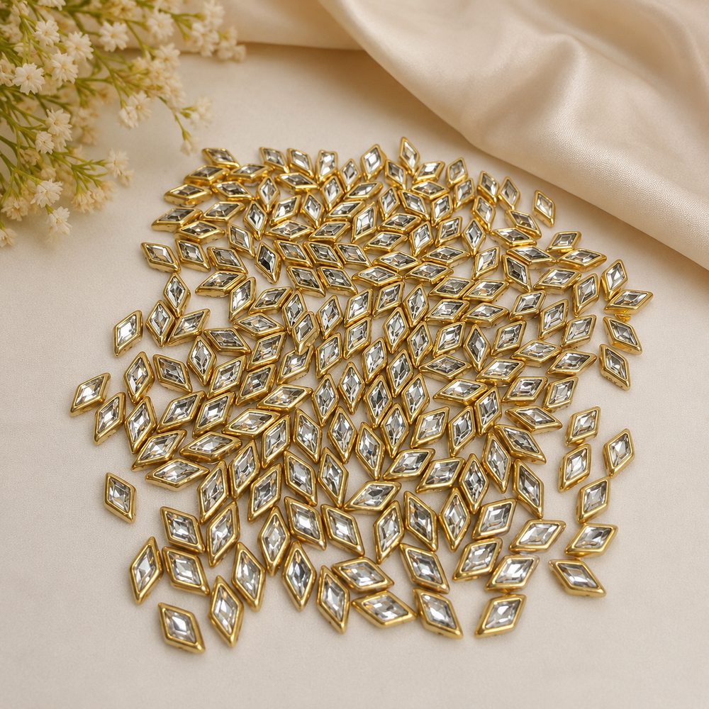 Diamond shape Kundan stones