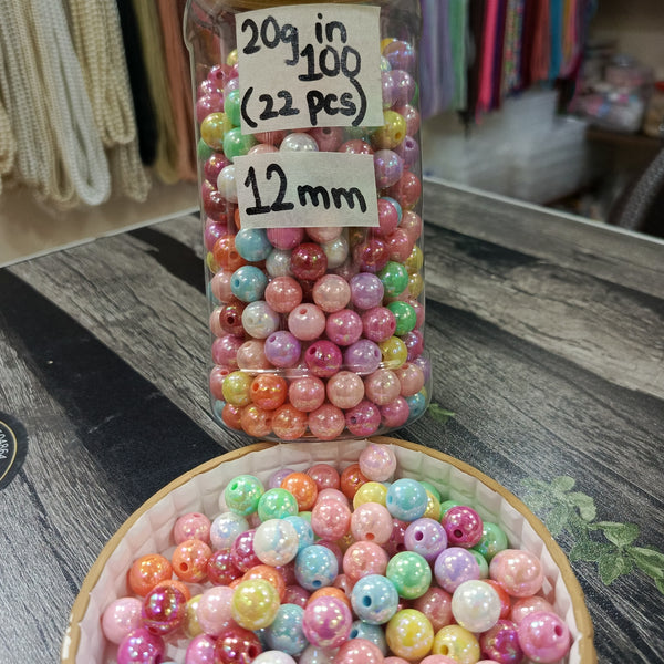 Shining acrylic round beads