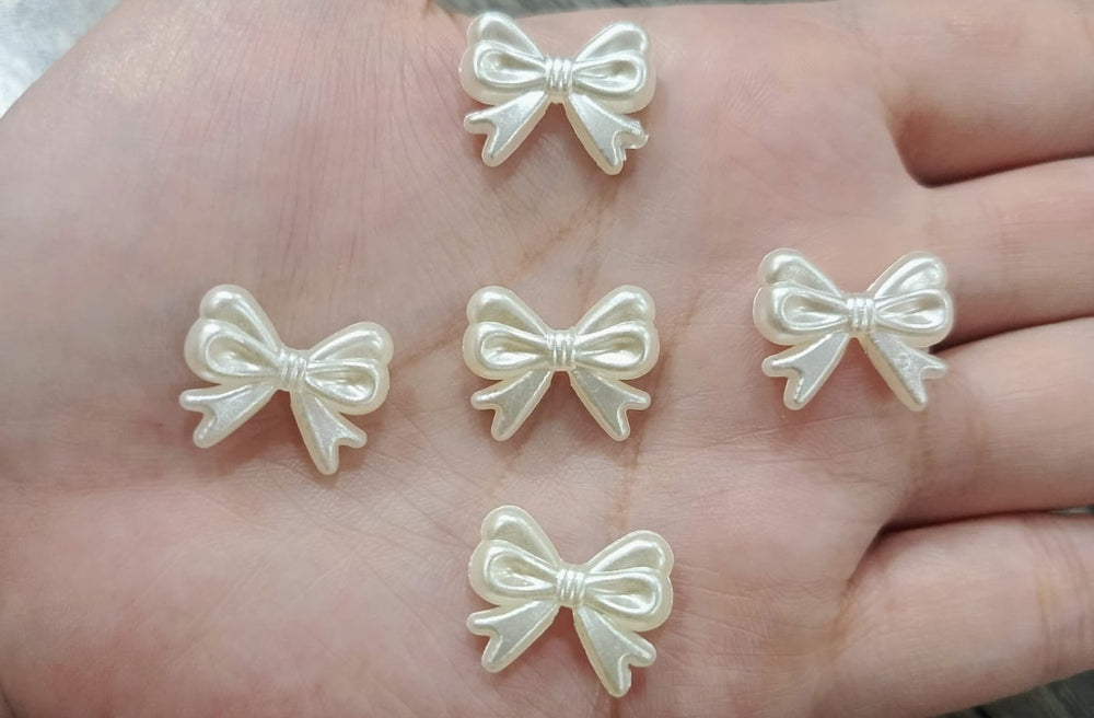 Pearl Bows