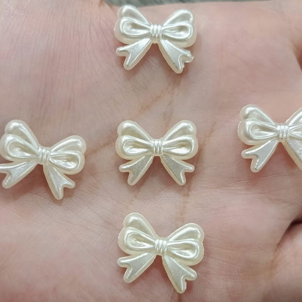 Pearl Bows