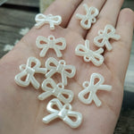 Pearl Bows