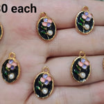Fancy Charms Metal