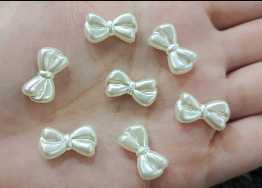 Pearl bows